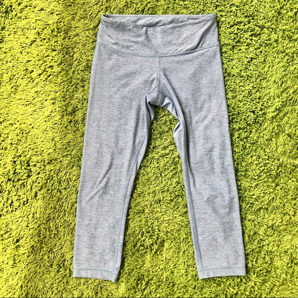Lululemon Wunder Under Crop II - Picture 2 of 6